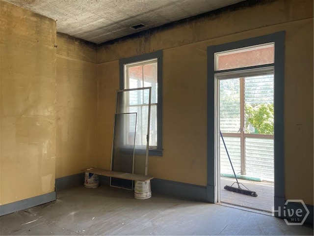 516 W 39th St, Savannah, GA 31415 - photo 2