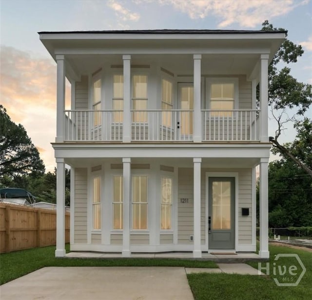 1211 E 34th St, Savannah, GA 31404 - photo 1