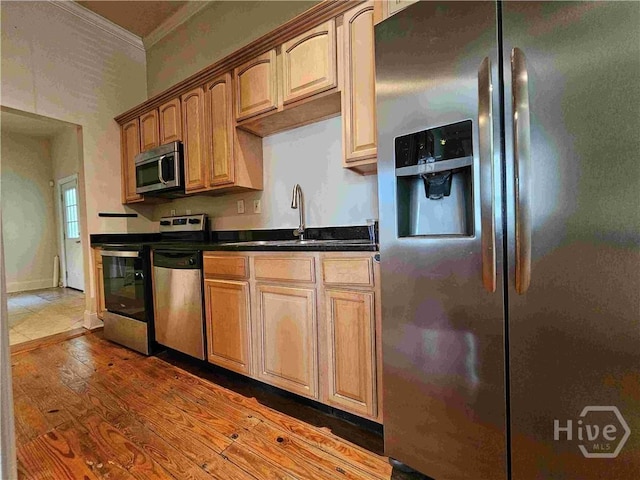 1116 Lincoln St Unit 2, Savannah, GA 31401 - photo 3