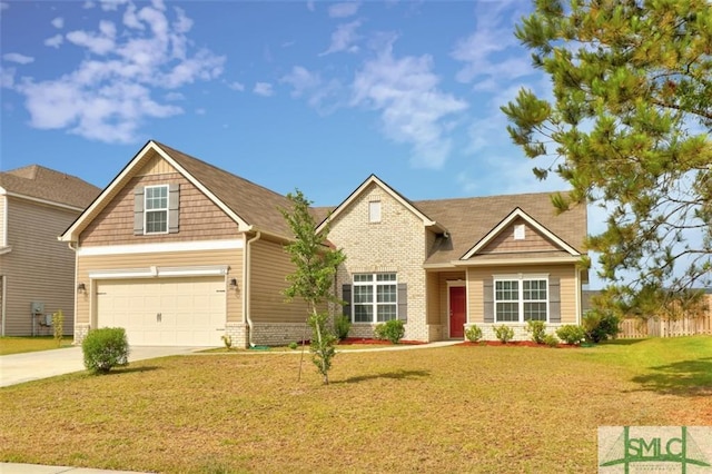 craftsman house featuring a front yard