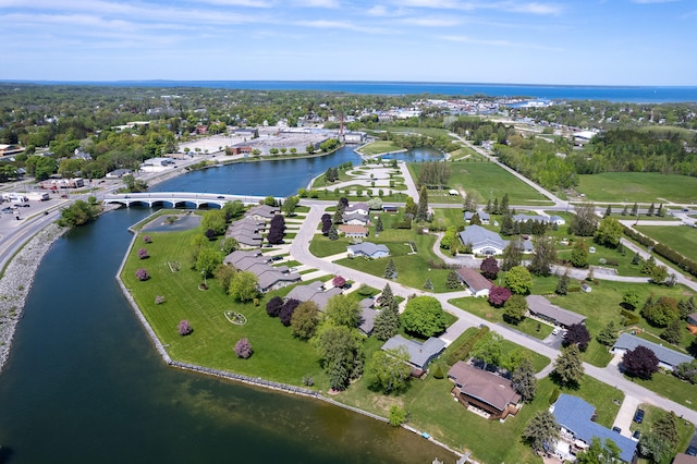 bird's eye view with a water view