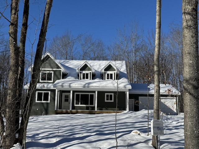 view of front of home featuring a porch