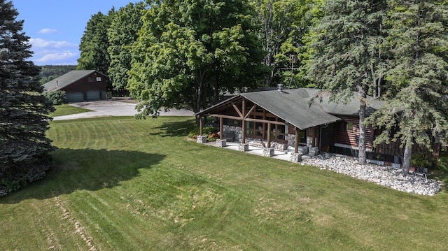 view of yard with a patio area