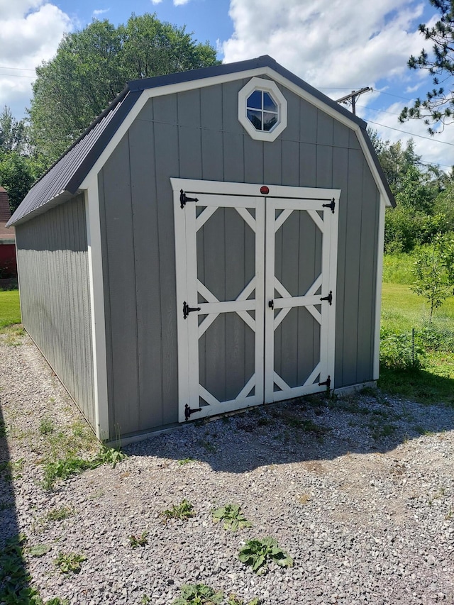 view of outdoor structure