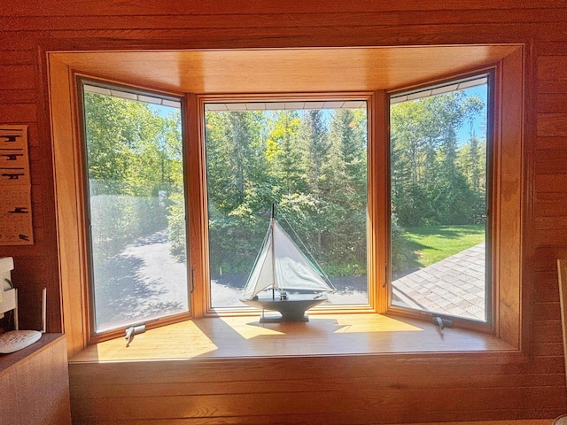 doorway to outside with a healthy amount of sunlight