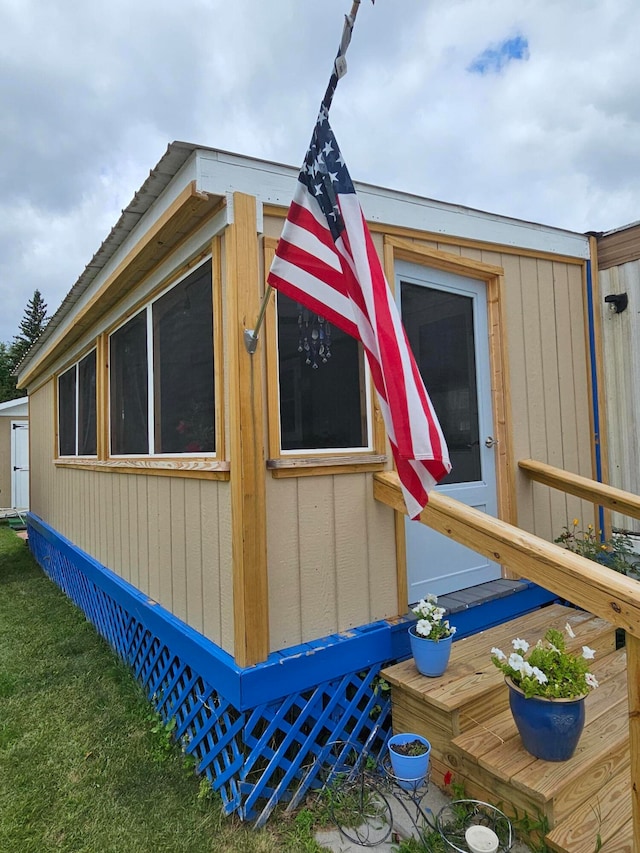 view of outbuilding