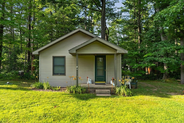 bungalow with a front lawn