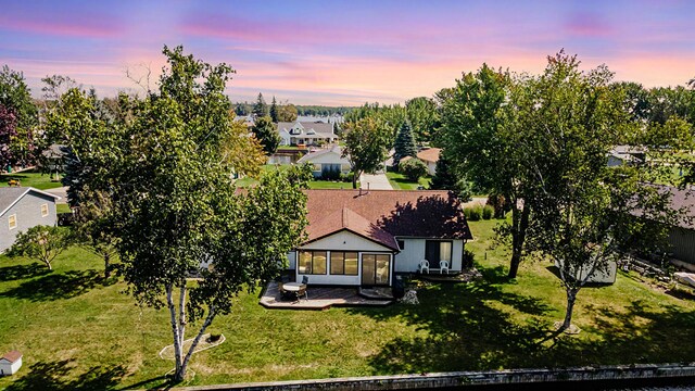 view of aerial view at dusk