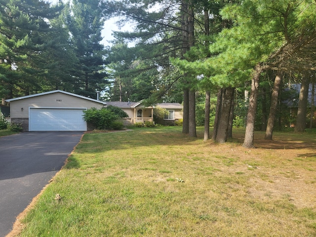 view of front of property with a front lawn