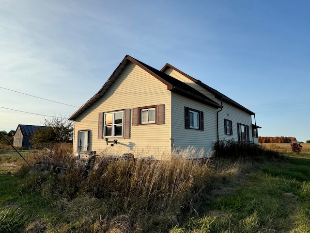 view of home's exterior