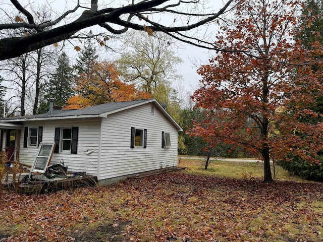 view of home's exterior