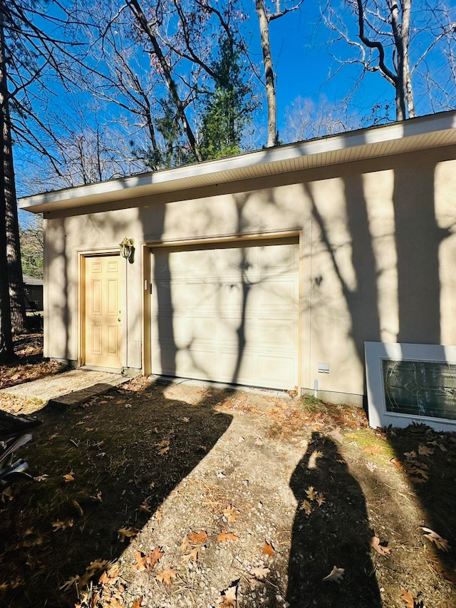 view of outdoor structure featuring a garage