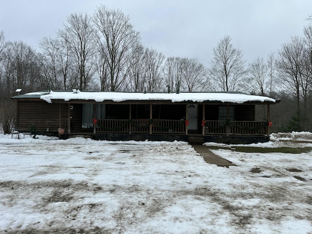 view of front of home featuring a porch