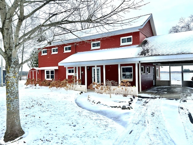 view of front of house featuring a porch