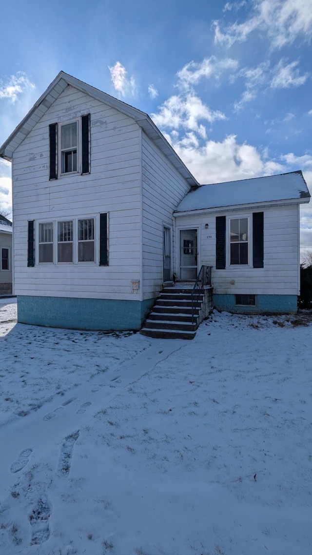 view of front of property