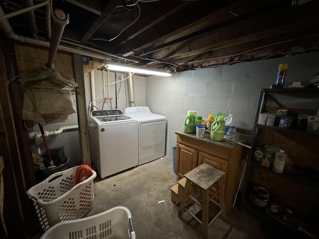 laundry area featuring washing machine and dryer