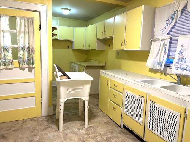 kitchen featuring sink