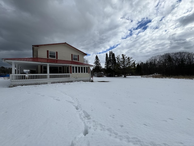 view of front of property with a porch