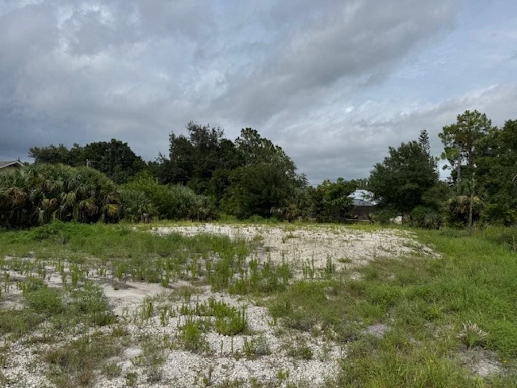 8646 97th Ct, Vero Beach, FL 32967