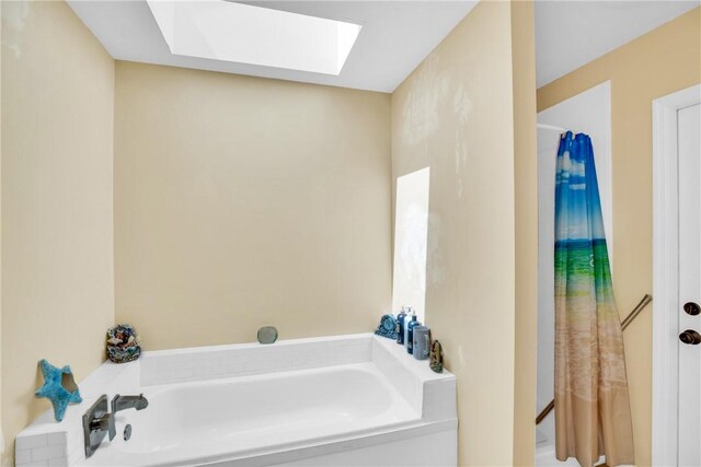 125 Capri Ave, Sebastian, FL 32958 - recreation room featuring vaulted ceiling, light tile patterned flooring, and ceiling fan