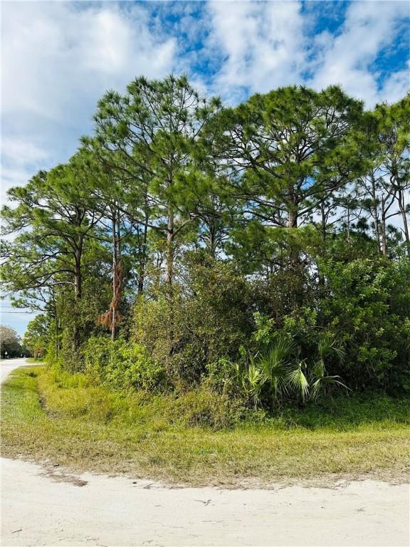 1585 19th Ave SW, Vero Beach FL, 32962 land for sale