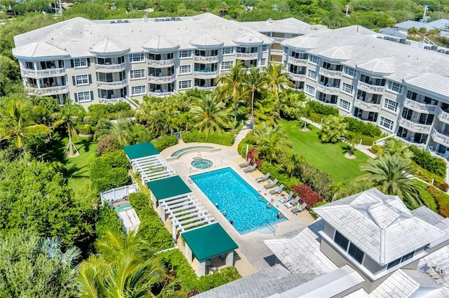 drone / aerial view of a pool area