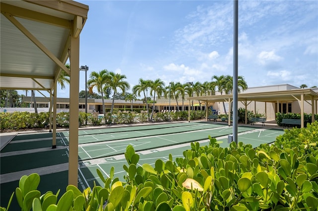 surrounding community with shuffleboard