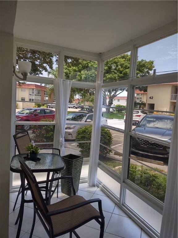 view of sunroom / solarium