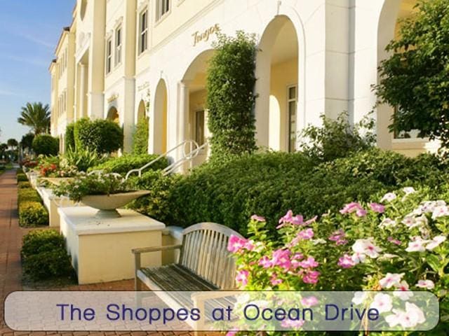 1746 Ocean Dr, Vero Beach, FL 32963