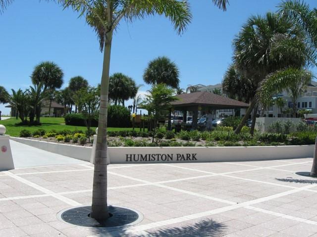1746 Ocean Dr, Vero Beach, FL 32963