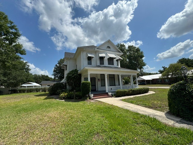 Listing photo 2 for 127 1st Street Ne, FL 33841