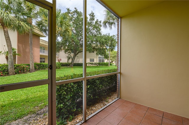 unfurnished sunroom with a healthy amount of sunlight