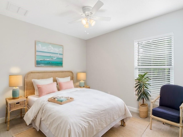 bedroom with ceiling fan