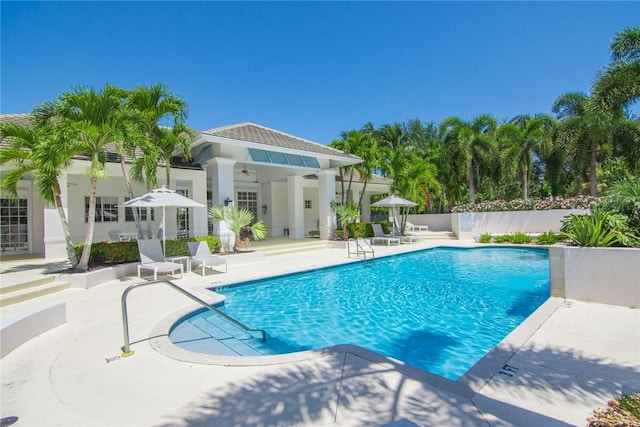 9013 Somerset Bay Ln Unit 402, Vero Beach, FL 32963 - view of pool featuring a patio