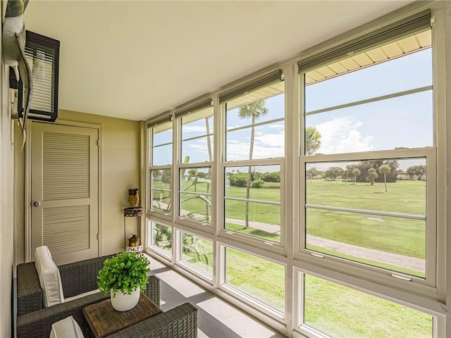 55 Woodland Dr Unit 206, Vero Beach, FL 32962 - view of sunroom / solarium