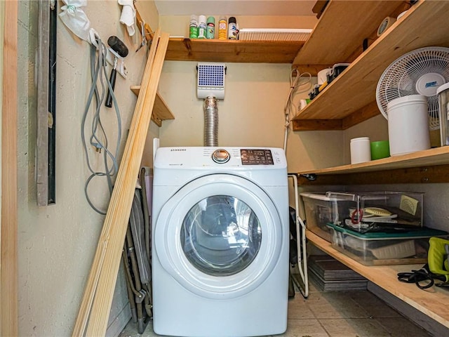 55 Woodland Dr Unit 206, Vero Beach, FL 32962 - washroom featuring washer / dryer