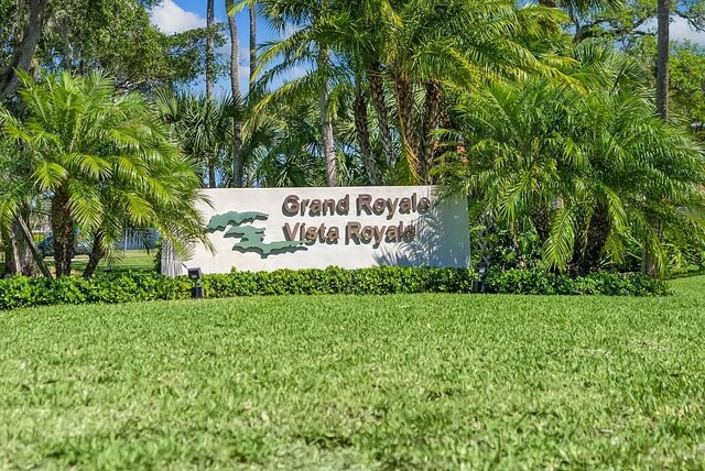 41 Woodland Dr Unit 102, Vero Beach, FL 32962 - community sign featuring a yard