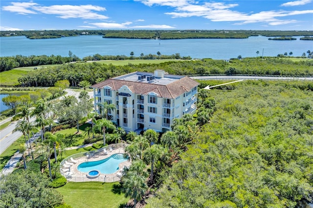 bird's eye view featuring a water view