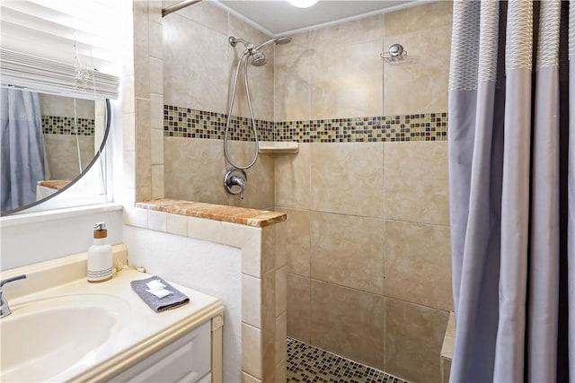 1311 3rd Ct, Vero Beach, FL 32960 - full bathroom with a tile shower and vanity
