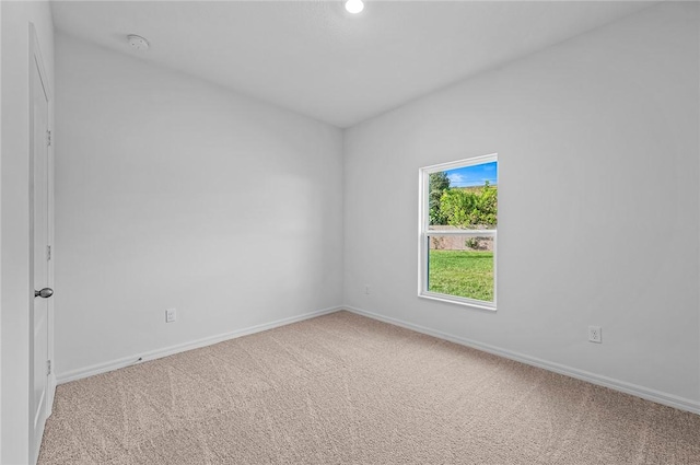 8255 97th Ave, Vero Beach, FL 32967 - carpeted empty room with a smoke detector and recessed lighting