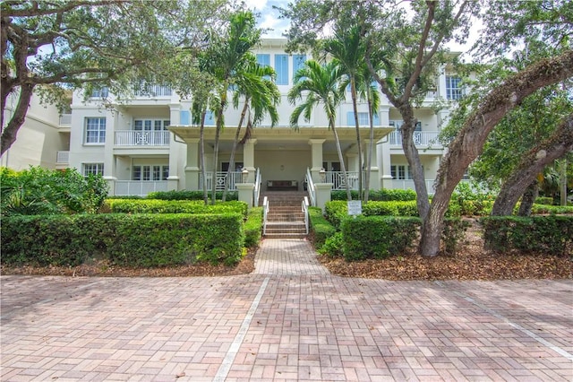 104 Island Plantation Ter Unit 304, Vero Beach, FL 32963 - multi unit property with stairs and stucco siding
