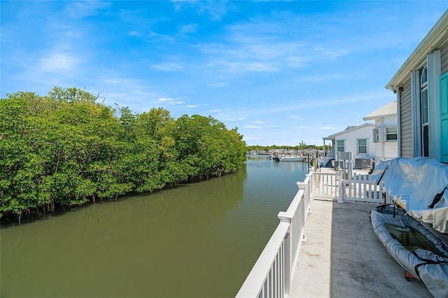 5367 Montego Cir, Hutchinson Island, FL 34949 - water view
