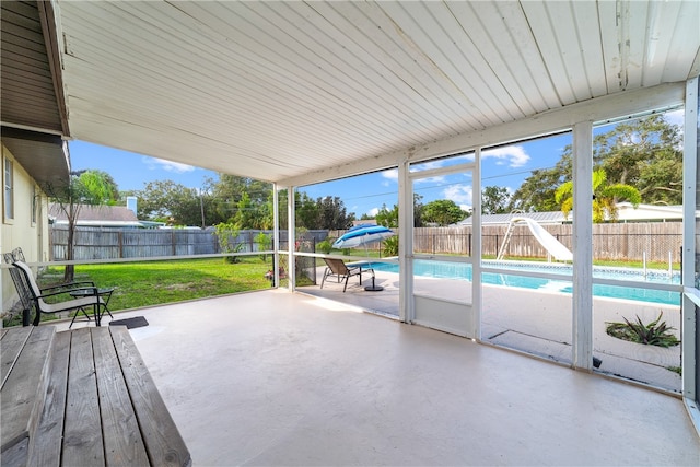 view of unfurnished sunroom