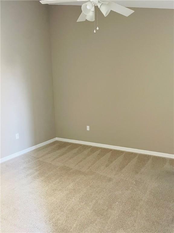 574 Breakwater Ter, Sebastian, FL 32958 - photo 3