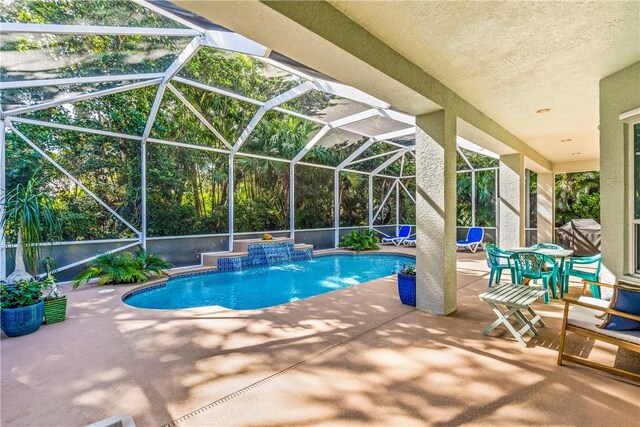 889 Island Club Sq, Vero Beach, FL 32963 - swimming pool featuring a patio and a lanai