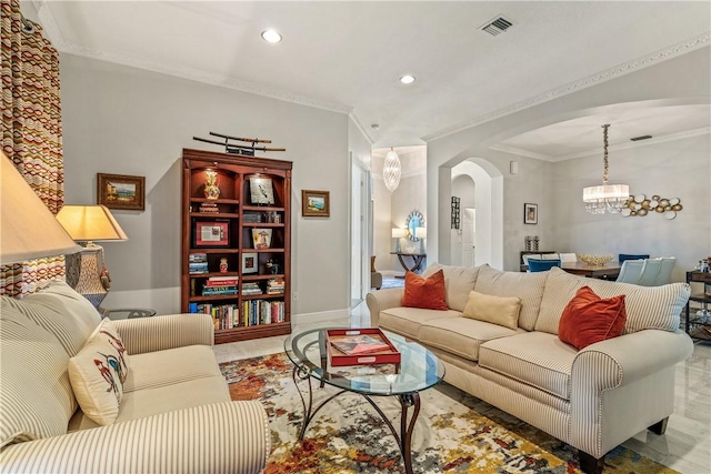 889 Island Club Sq, Vero Beach, FL 32963 - living area featuring arched walkways, a chandelier, crown molding, recessed lighting, and baseboards