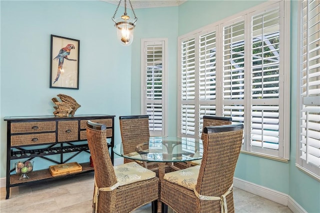 889 Island Club Sq, Vero Beach, FL 32963 - dining area with baseboards