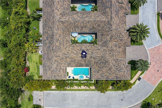 40 White Orchid Way, Vero Beach, FL 32963 - bird's eye view of a pool