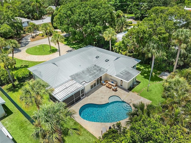 976 25th St, Vero Beach, FL 32960 - view from above of property featuring a pool