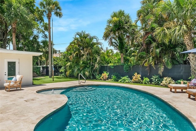 976 25th St, Vero Beach, FL 32960 - view of pool featuring a fenced backyard and a patio